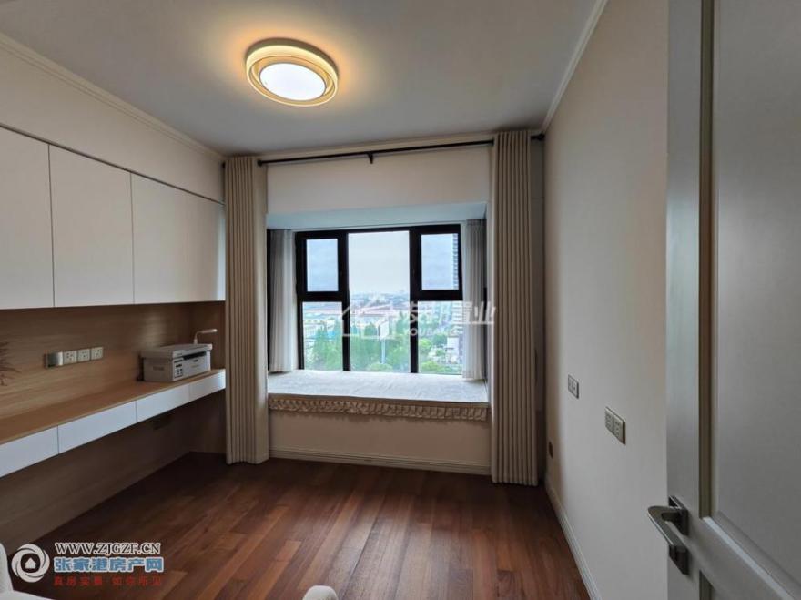 ³ƴ󶼻--20251107-3.jpg?x-oss-process=image/resize,w_880