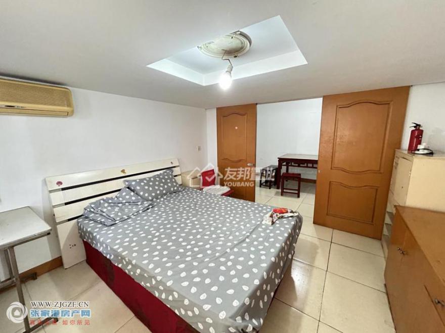 99124ee48a0a4be28392f1080b1916ab.jpg?x-oss-process=image/resize,w_880