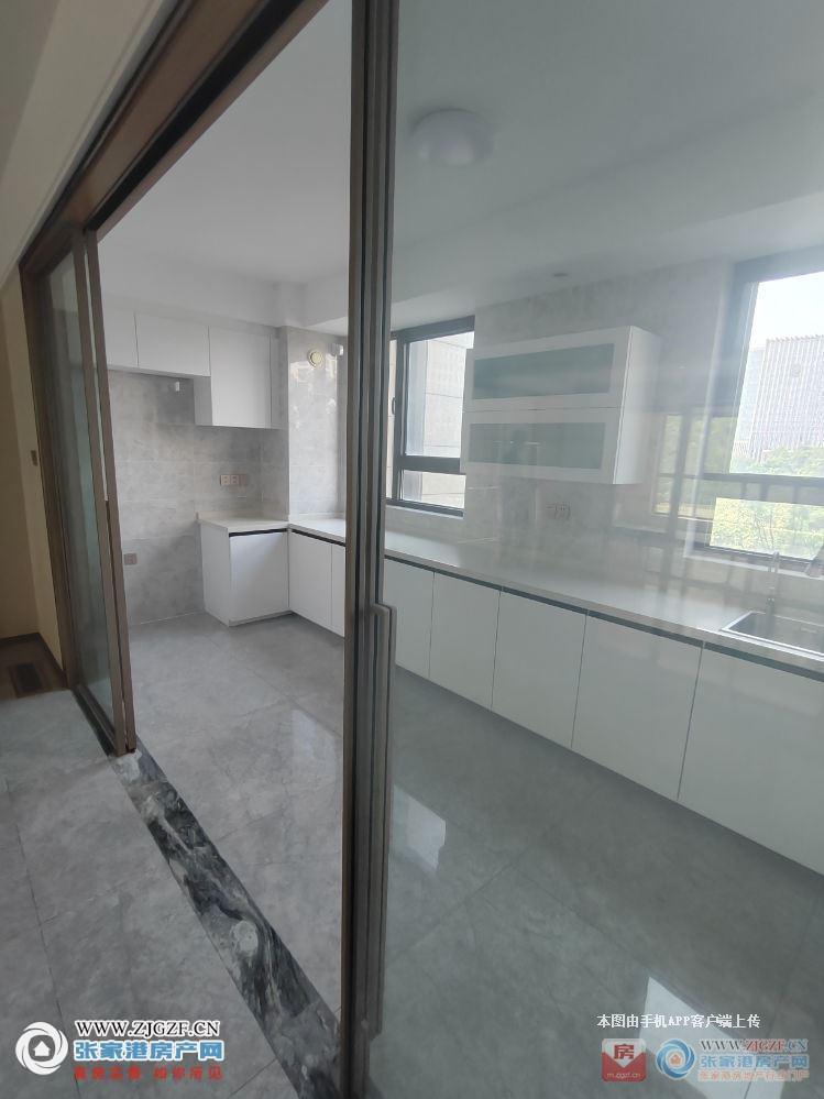 20251011144849_88024.jpg?x-oss-process=image/resize,w_880