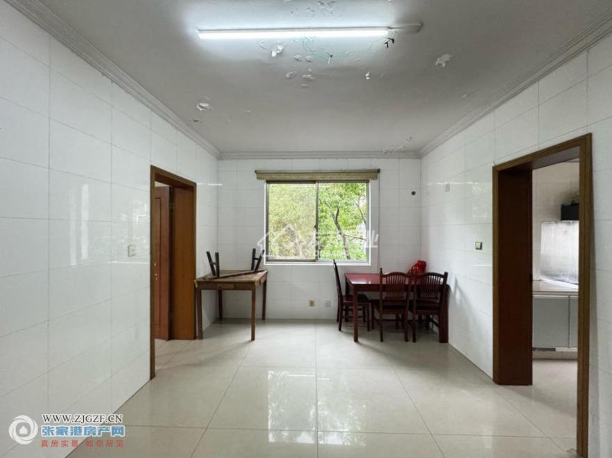 С--20251113-2.jpg?x-oss-process=image/resize,w_880