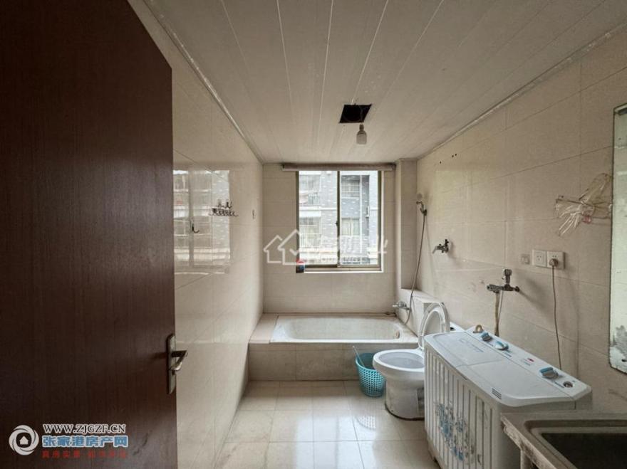 С--20251113-5.jpg?x-oss-process=image/resize,w_880