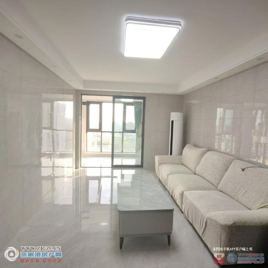 193716248.jpg?x-oss-process=image/resize,w_880