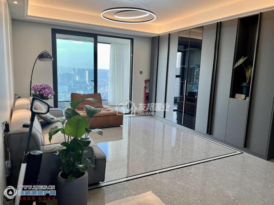 ïۡ--20251116-0.jpg?x-oss-process=image/resize,w_880