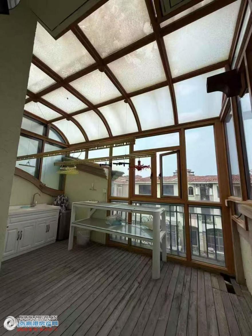 20251007152252_62803.jpg?x-oss-process=image/resize,w_880