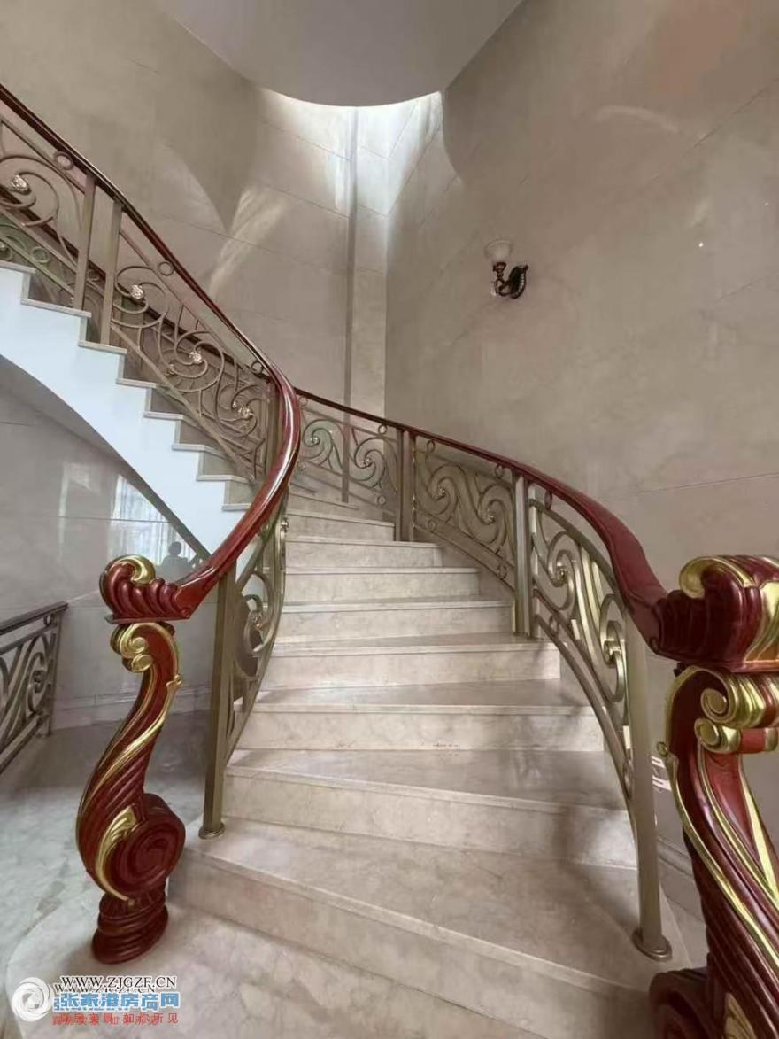 20251007152251_43219.jpg?x-oss-process=image/resize,w_880