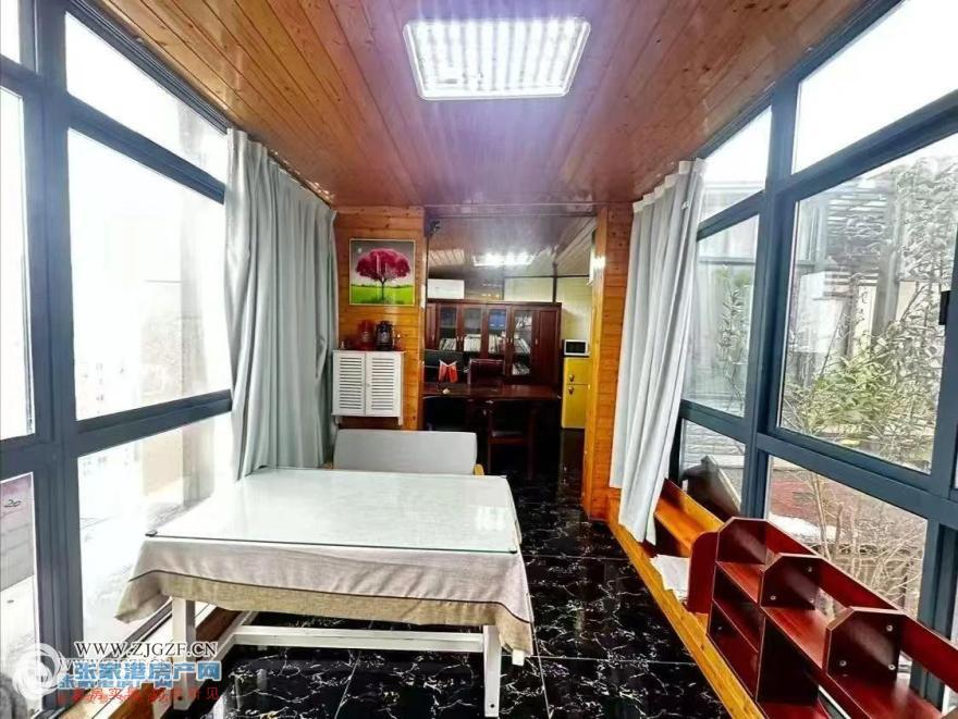 120642WanQbzafFaXTAGYf.jpg?x-oss-process=image/resize,w_880