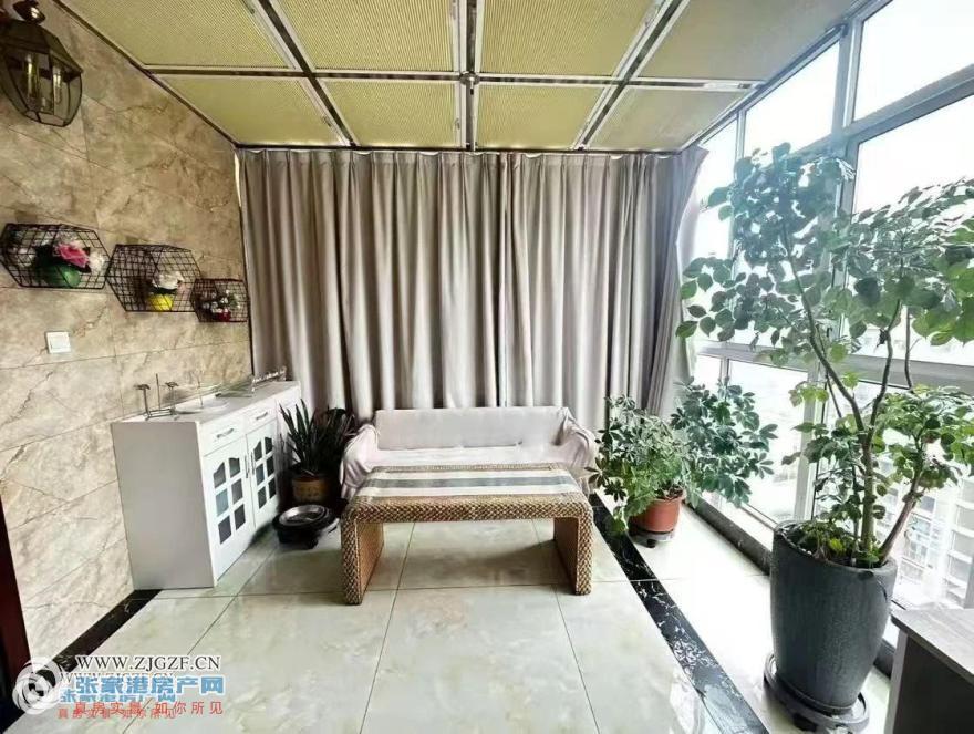 120643giZ459XAu952M217.jpg?x-oss-process=image/resize,w_880