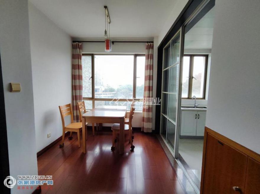 e743518c929a4f41b6c38b5fbe75c491.jpg?x-oss-process=image/resize,w_880