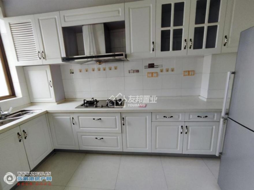 12e198ee611b4f1196c1ea2885ed9409.jpg?x-oss-process=image/resize,w_880