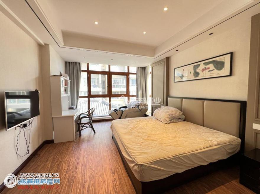 20251117084842_84643.jpg?x-oss-process=image/resize,w_880