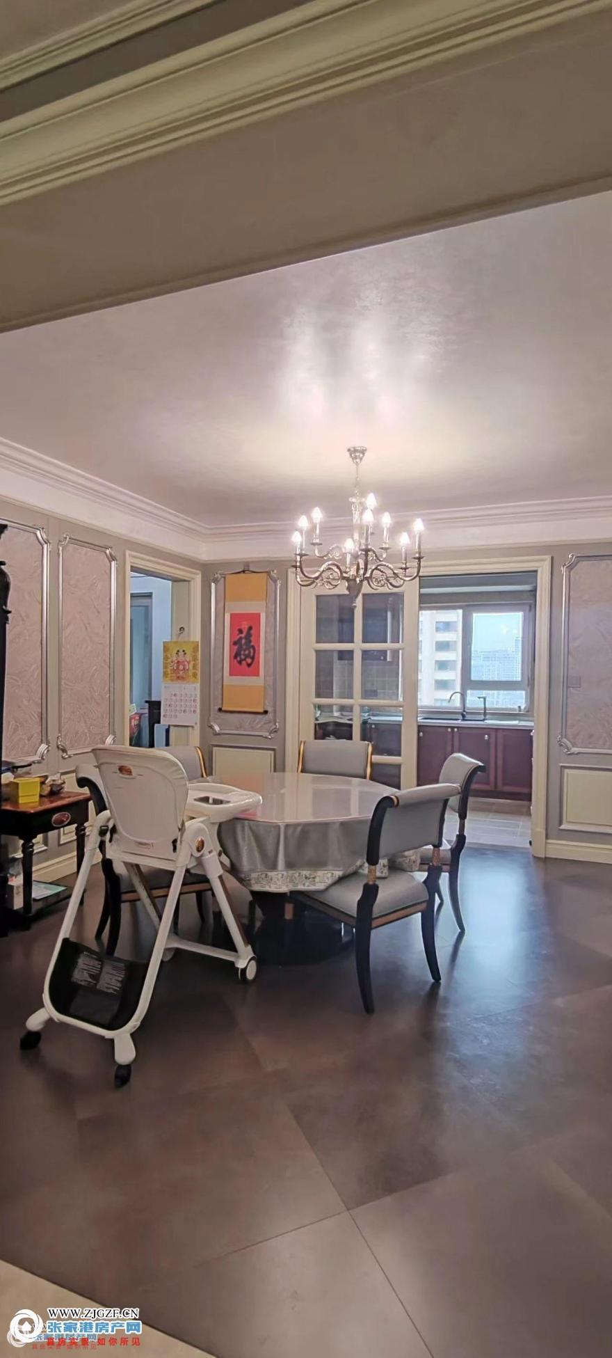 20250826152950_71600.jpg?x-oss-process=image/resize,w_880