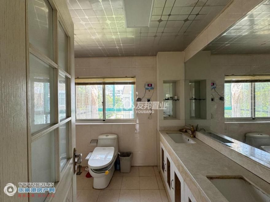 --20251121-15.jpg?x-oss-process=image/resize,w_880