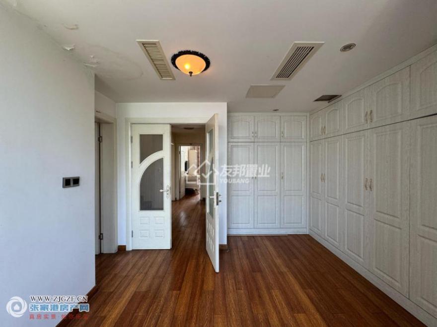 --20251121-11.jpg?x-oss-process=image/resize,w_880