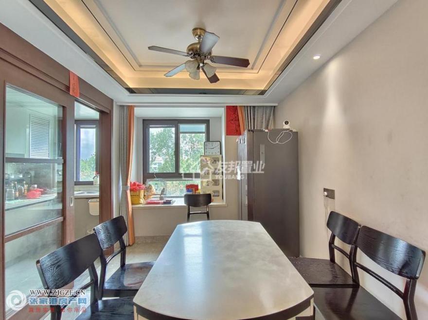 л԰--20251122-2.jpg?x-oss-process=image/resize,w_880