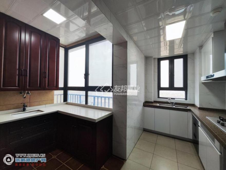 Է--20251122-8.jpg?x-oss-process=image/resize,w_880