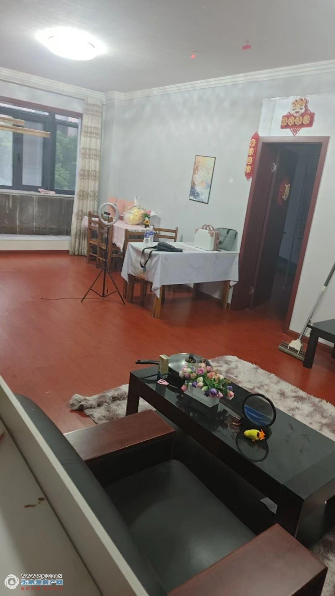 馨塘新村房东出租图片