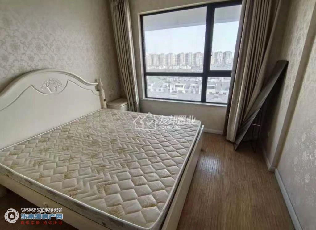 置地甲江南中介出租图片