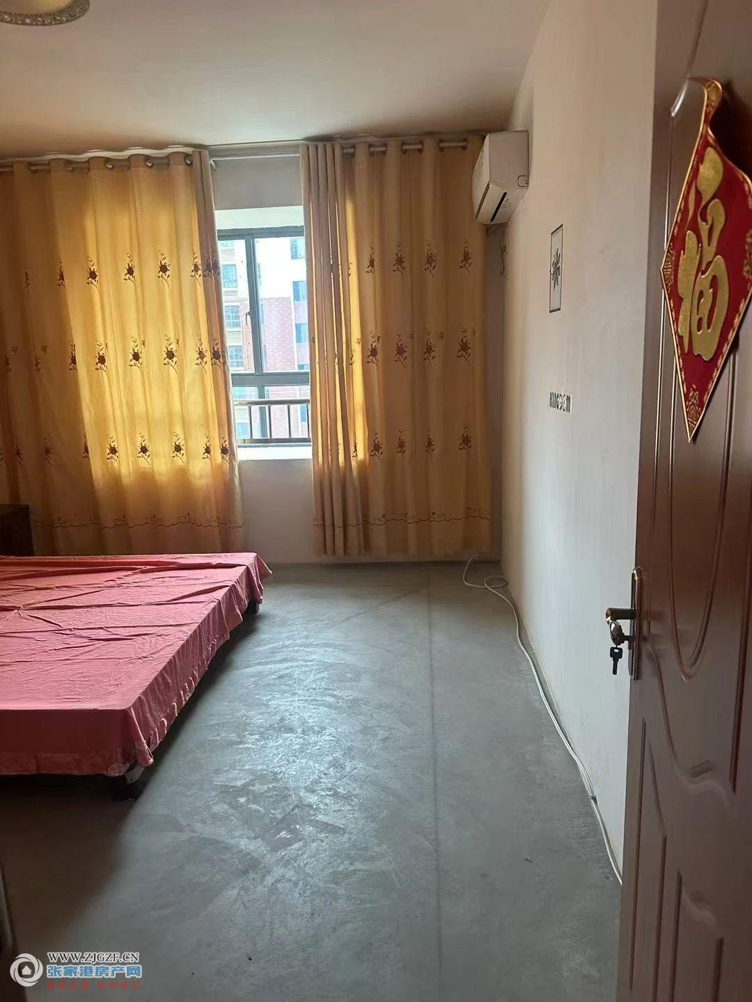 新航花苑中介出租图片