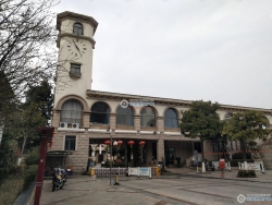 ���Է���